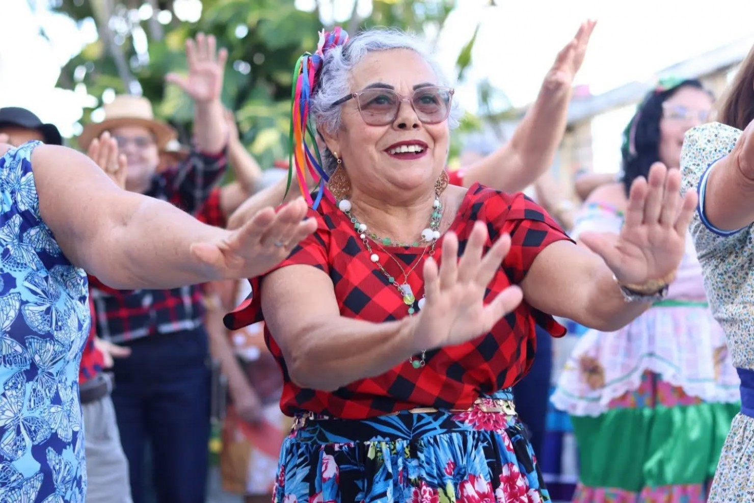 SÃO JOÃO DO CRAS REÚNE GRUPO DE SENHORAS EM TARDE DE CONFRATERNIZAÇÃO E ALEGRIA