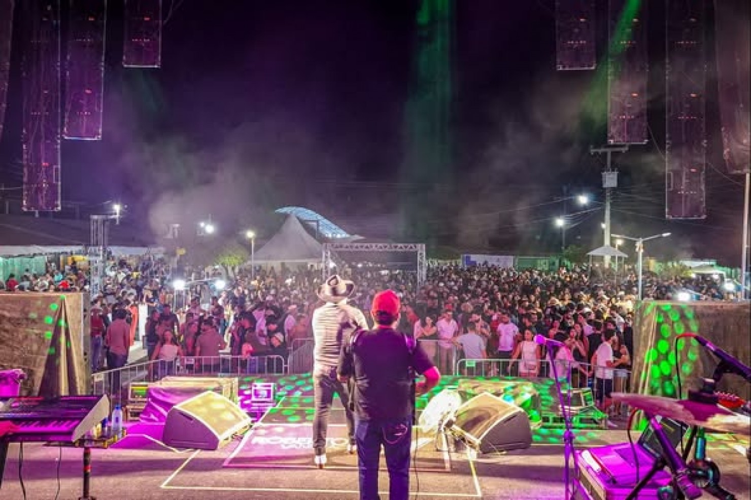 EXPOMANDIOCA 2026 ENCERRA COM SHOWS E APRESENTAÇÕES CULTURAIS